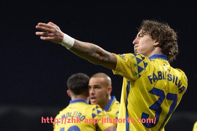 江南体育APP下载-法甲球员发展路径剖析：青训到顶级联赛的关键阶段