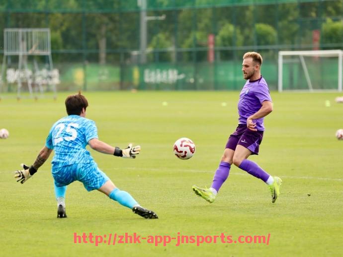 江南体育APP下载-西甲联赛最佳阵容的评选与球员表现回顾